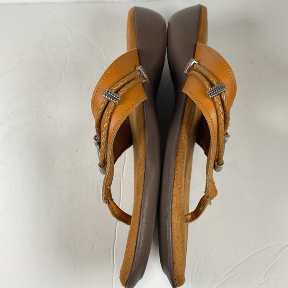 Minnetonka Women's Silverthorne 360 Sandal/Flip Flops Cognac - Picture 7 of 8